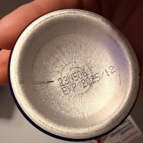 Pain Relief BUNDLE - 1 Icy Hot Spray & 2 Kinesiology Tape Rolls - BRAND NEW - Picture 8 of 14